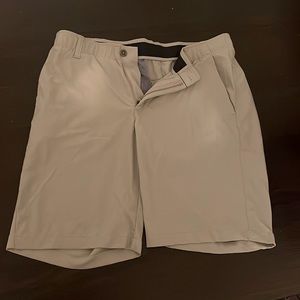 Under Armour Khaki Golf Short waist size 35